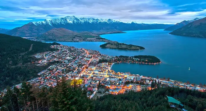 新西兰餐厅服务生（工签）